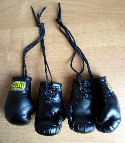 Перчатки бокс сувенирные чёрные Арт ПЧ2